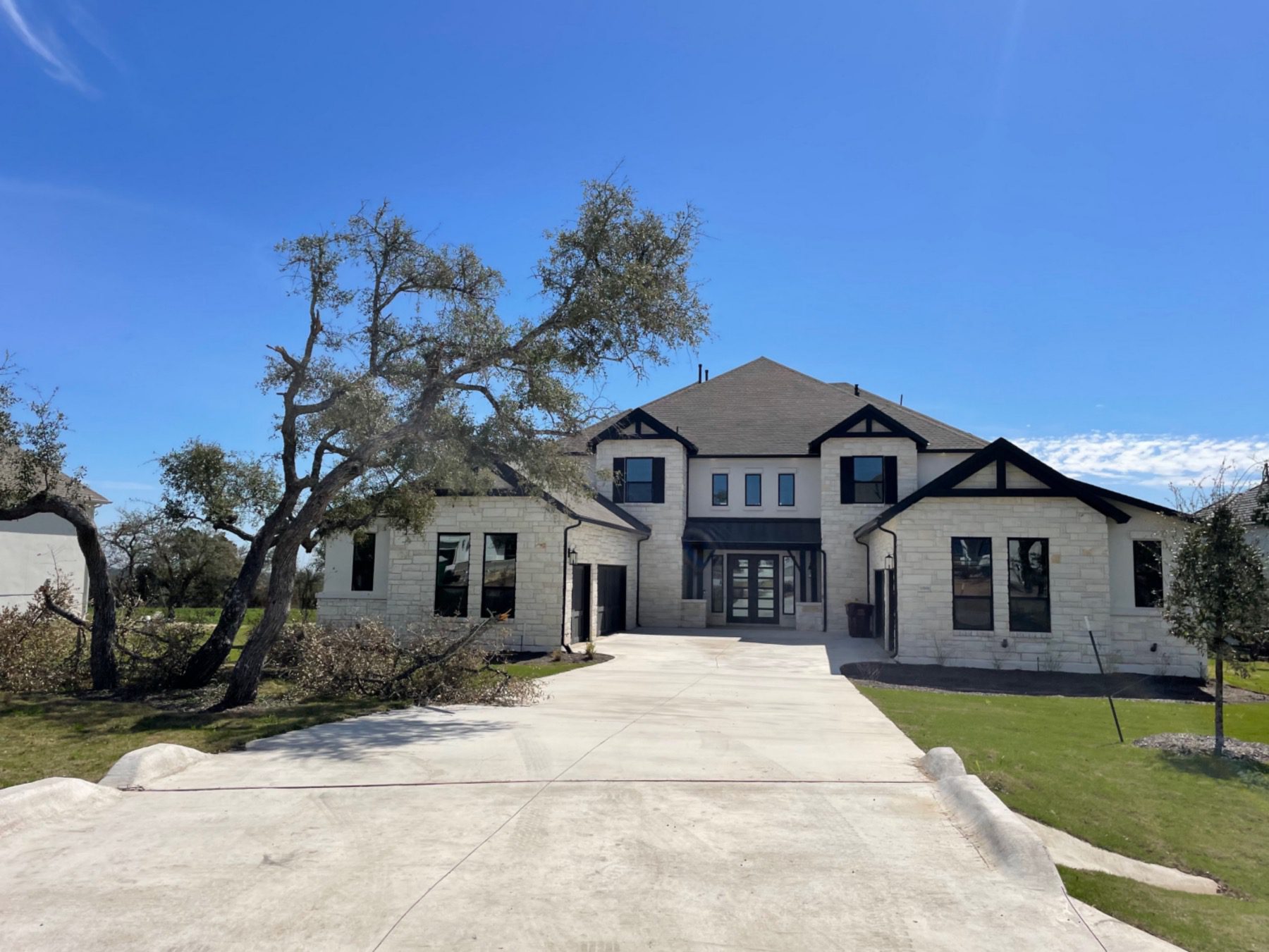 breakwater home side entry garage Austin tx 78737