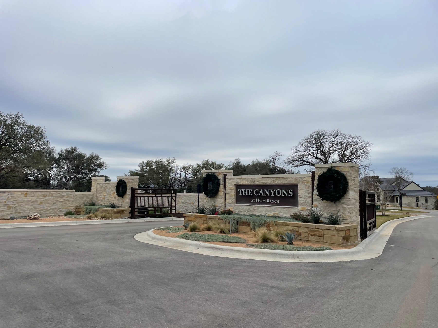 gated communities in georgetown canyons at hch ranch