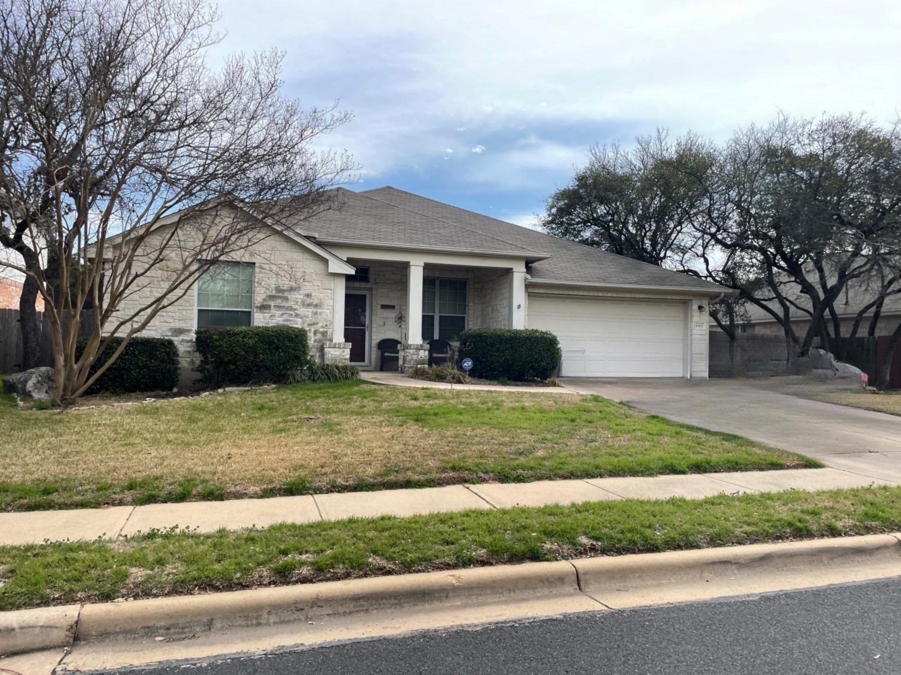 deer haven one story stone home Austin texas 78749