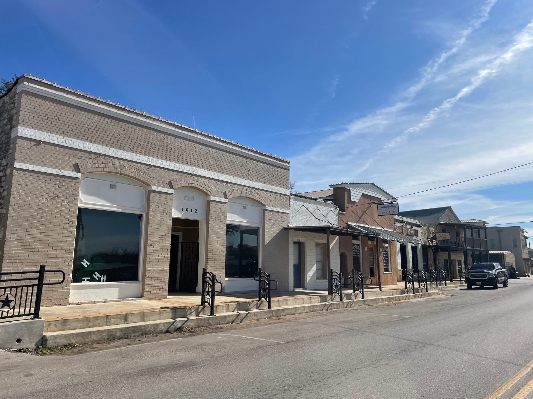downtown liberty hill texas 78642