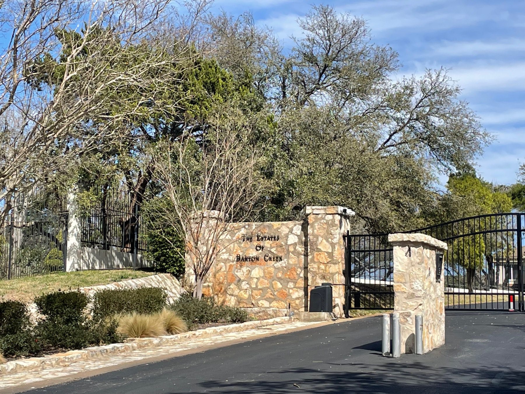 estates above lost creek southwest Austin neighborhood guide