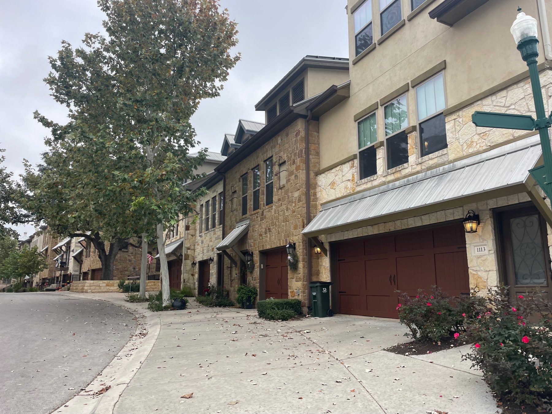 georgetown luxury townhomes with garages