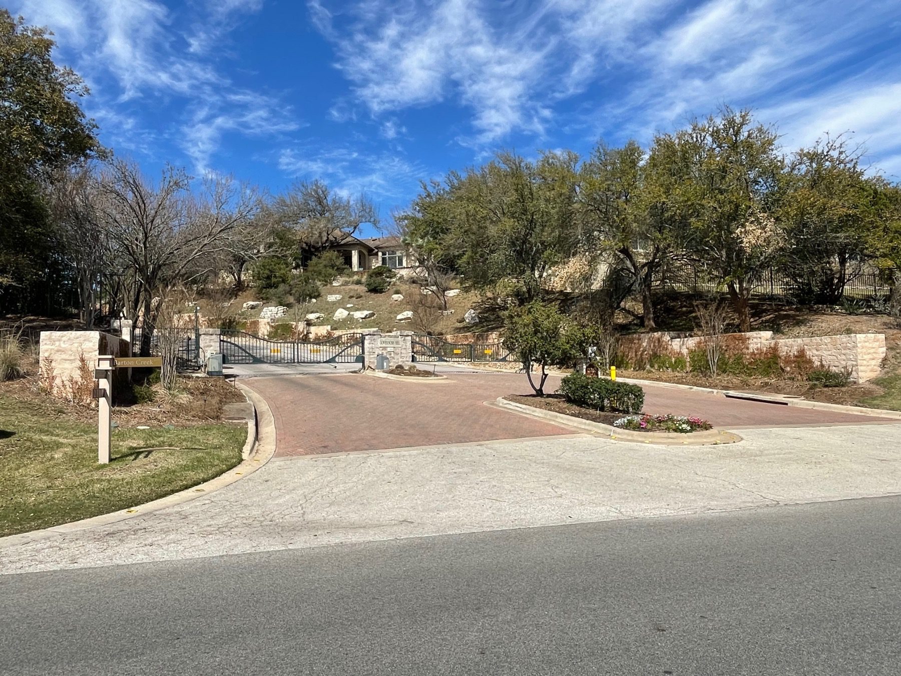 governors hill Austin neighborhood guide