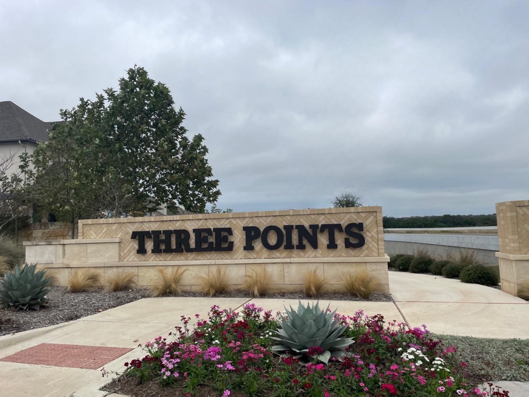 three points cedar park neighborhood guide