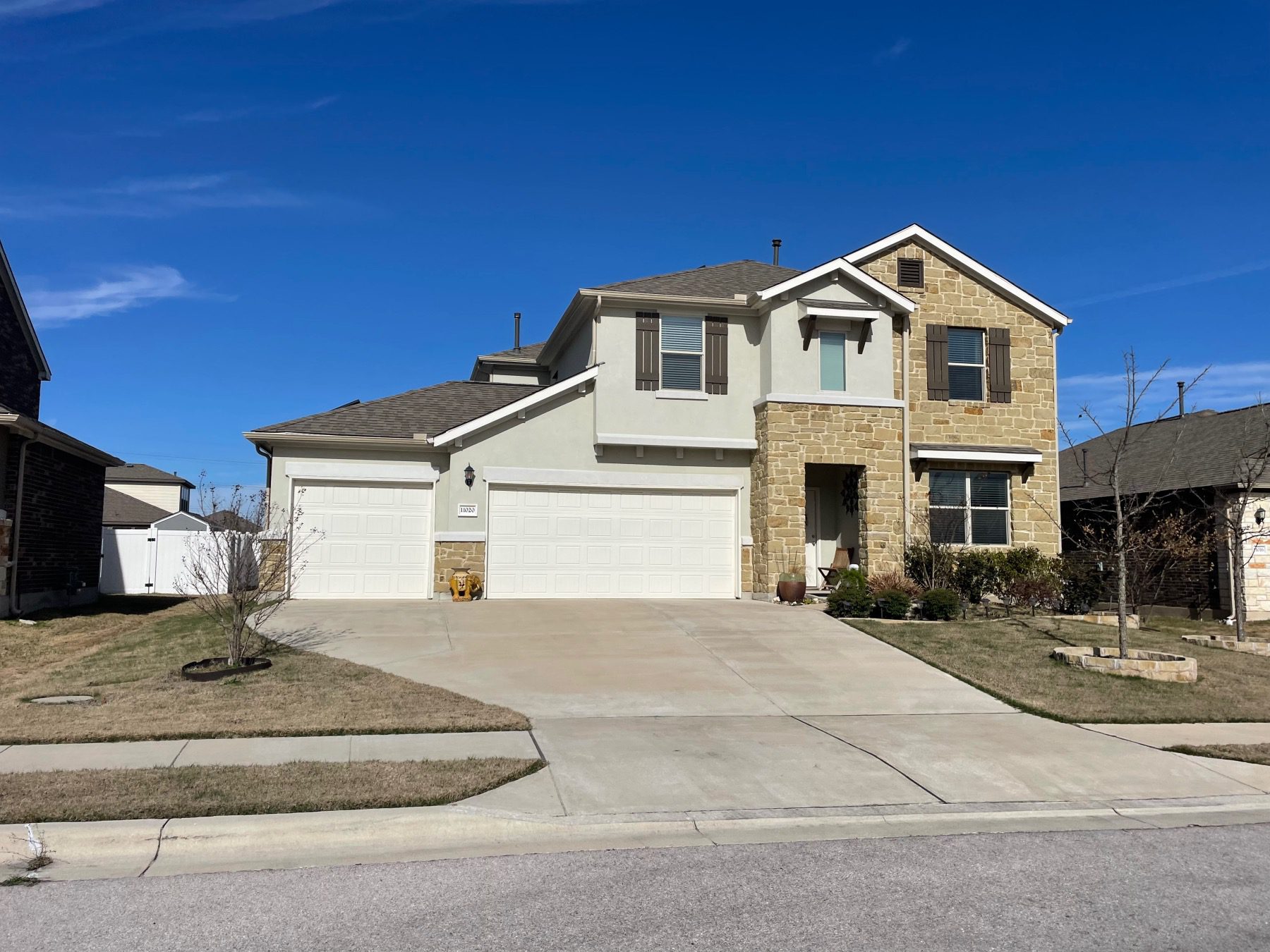 legends way home three car garage Austin tx 78747