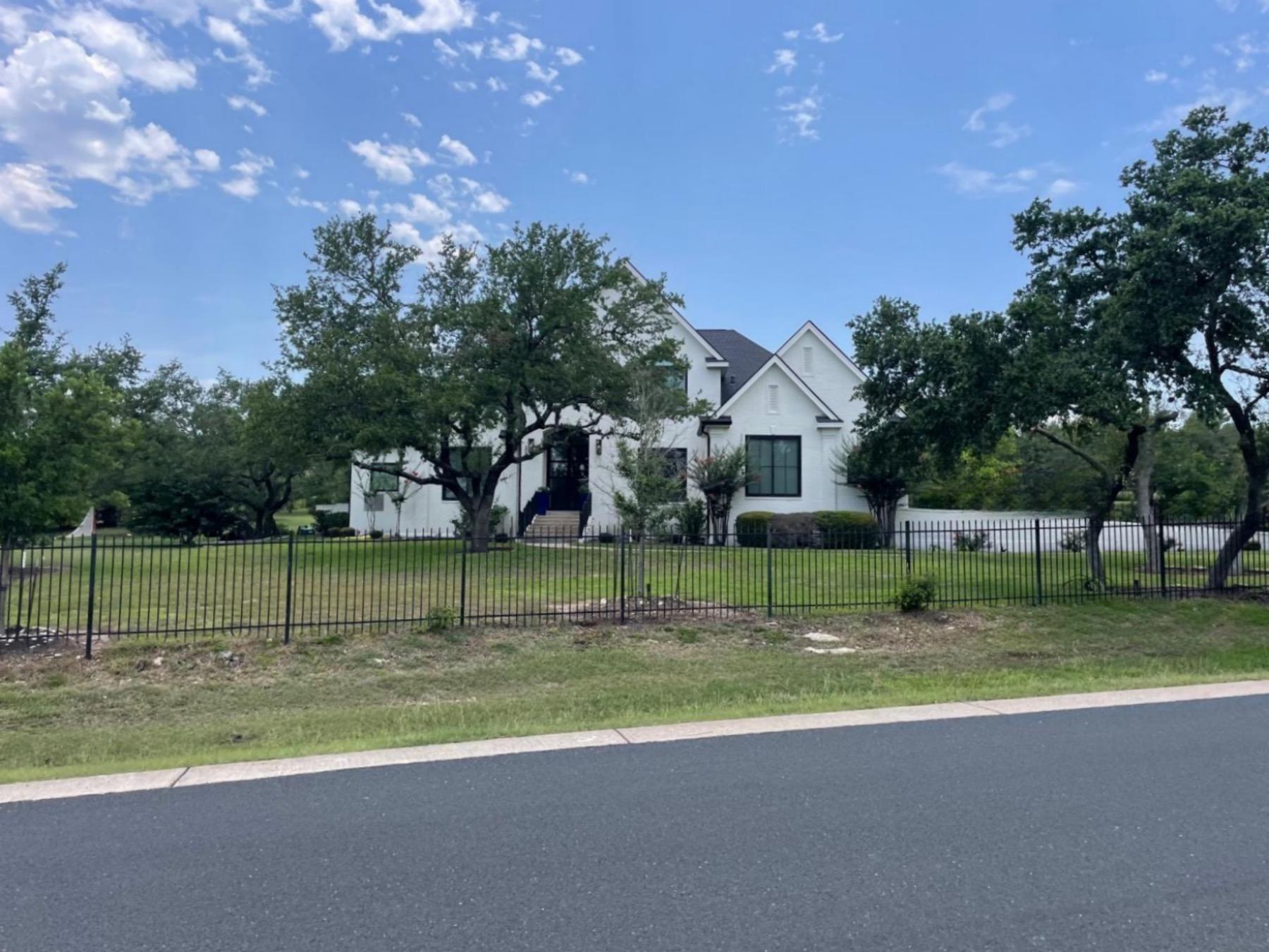 luxury home in regents hills Austin texas