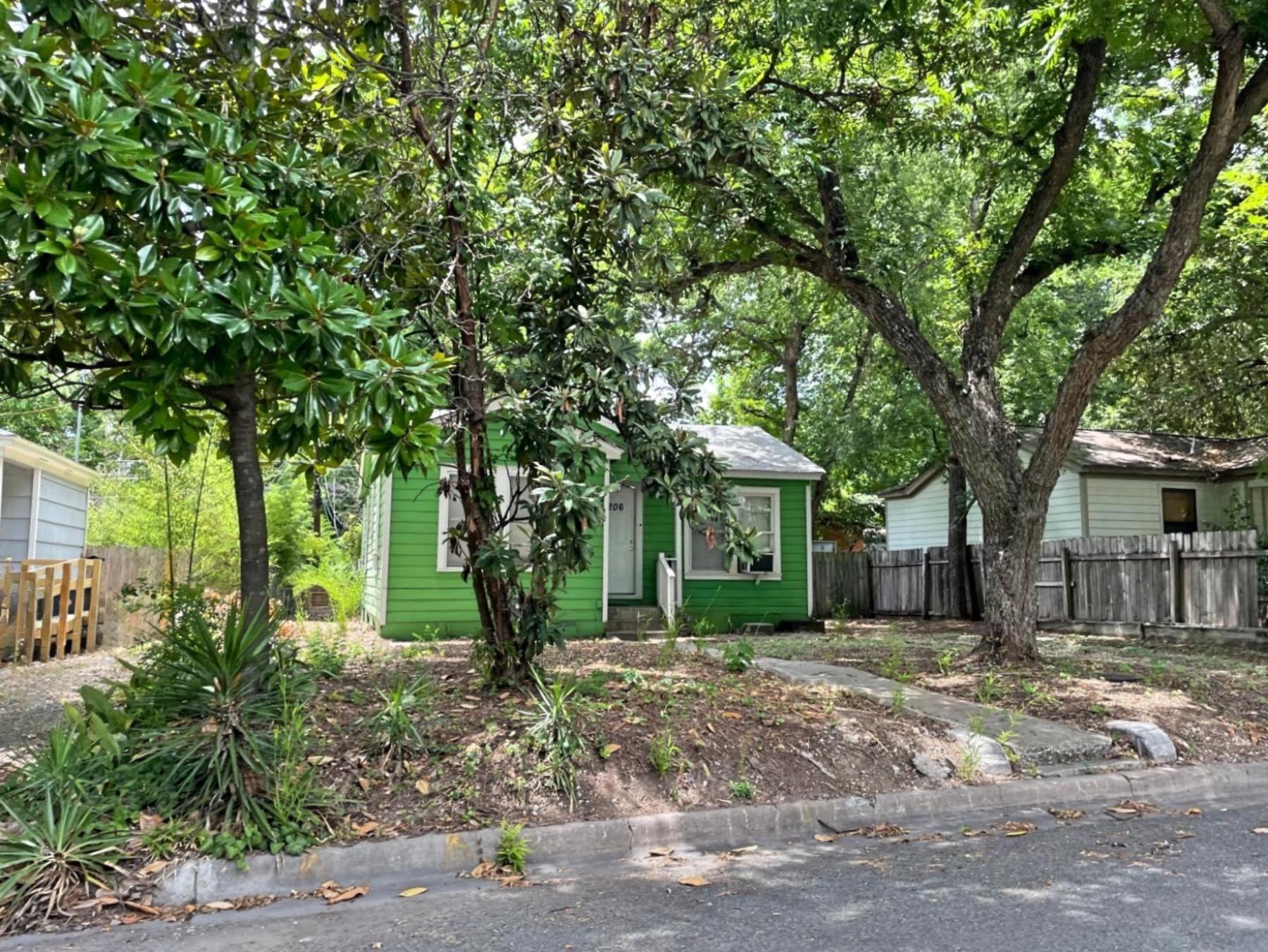 Austin heights green home in 78722