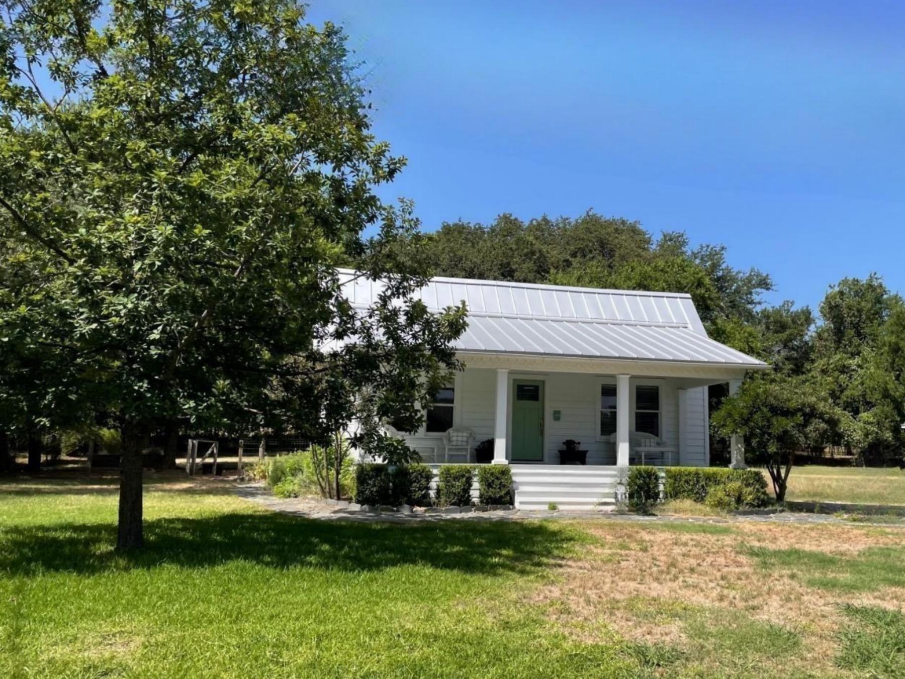 home with porch in Austin lake estates 78733
