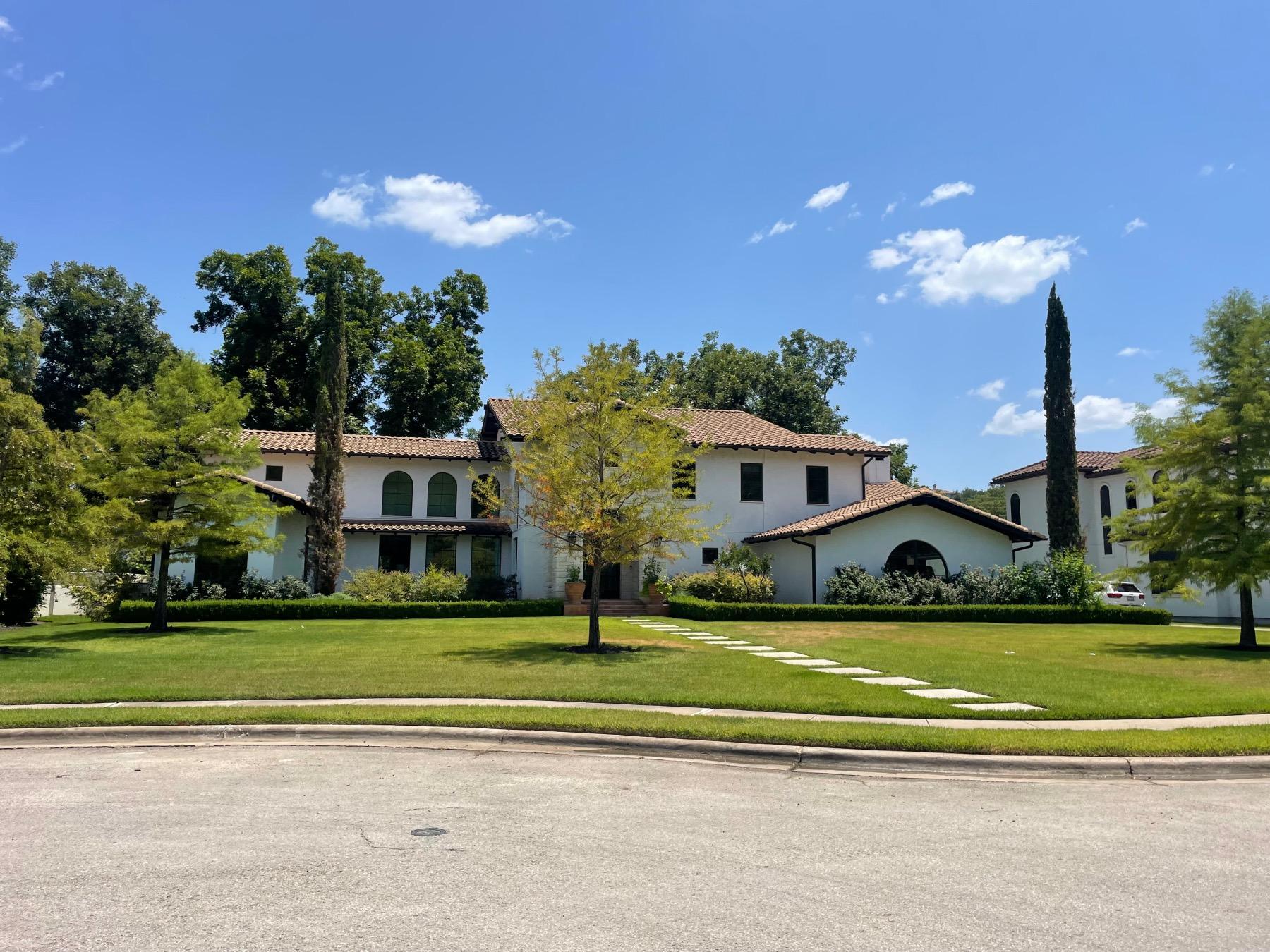 luxury lake Austin waterfront home watersedge river place