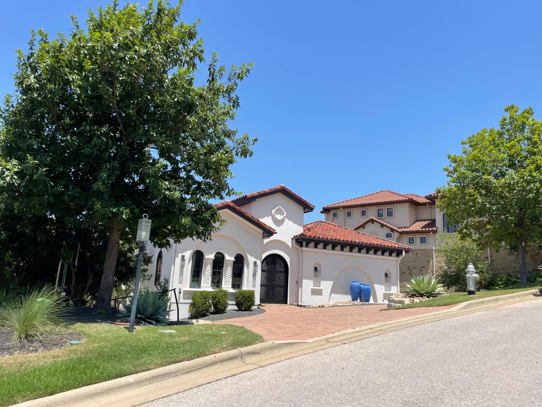 newer construction waters edge at rough hollow lakeway