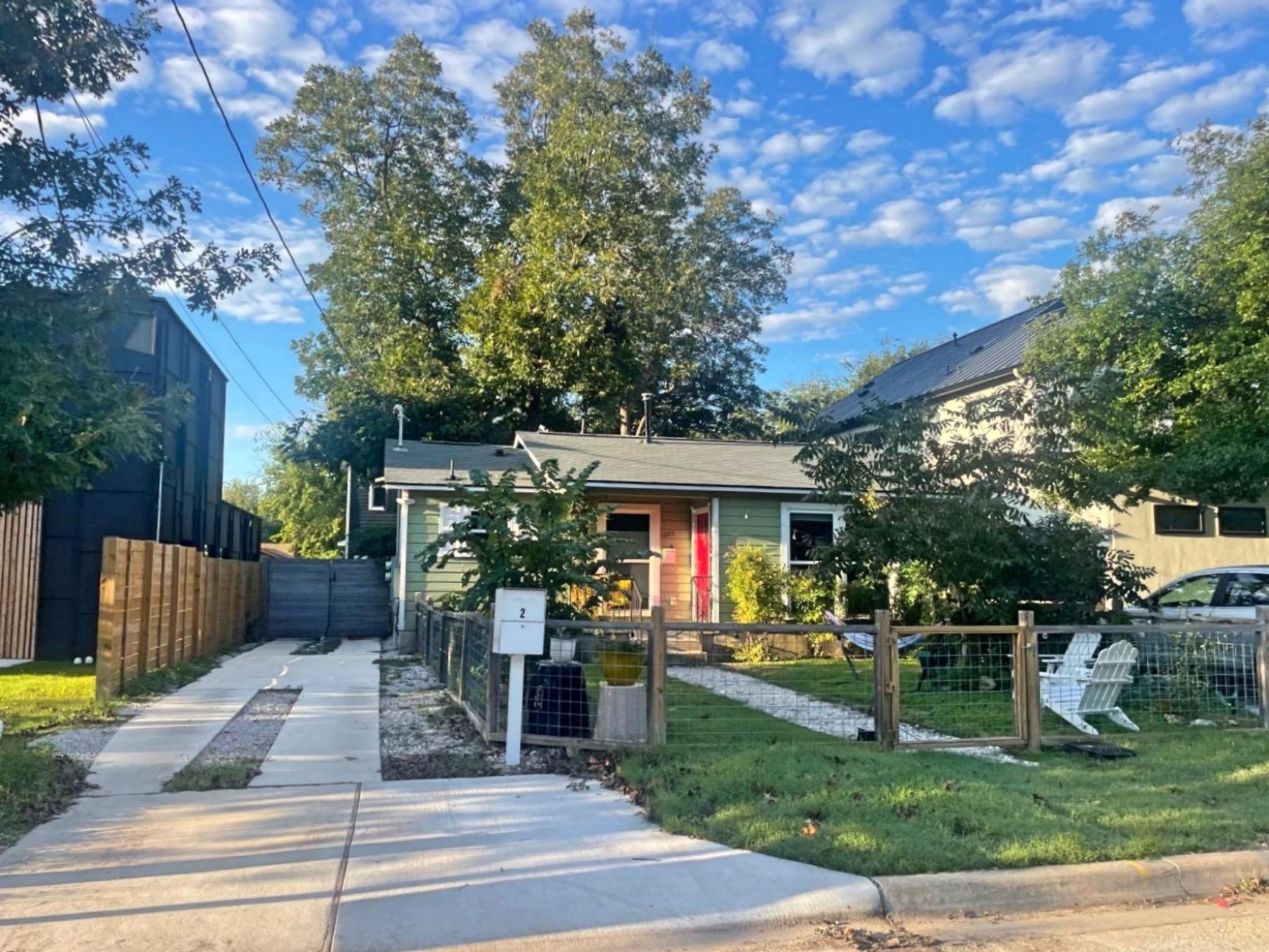 Crestview home in Austin tx