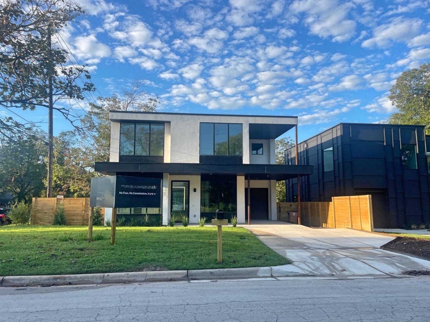 Crestview new luxury home Austin tx
