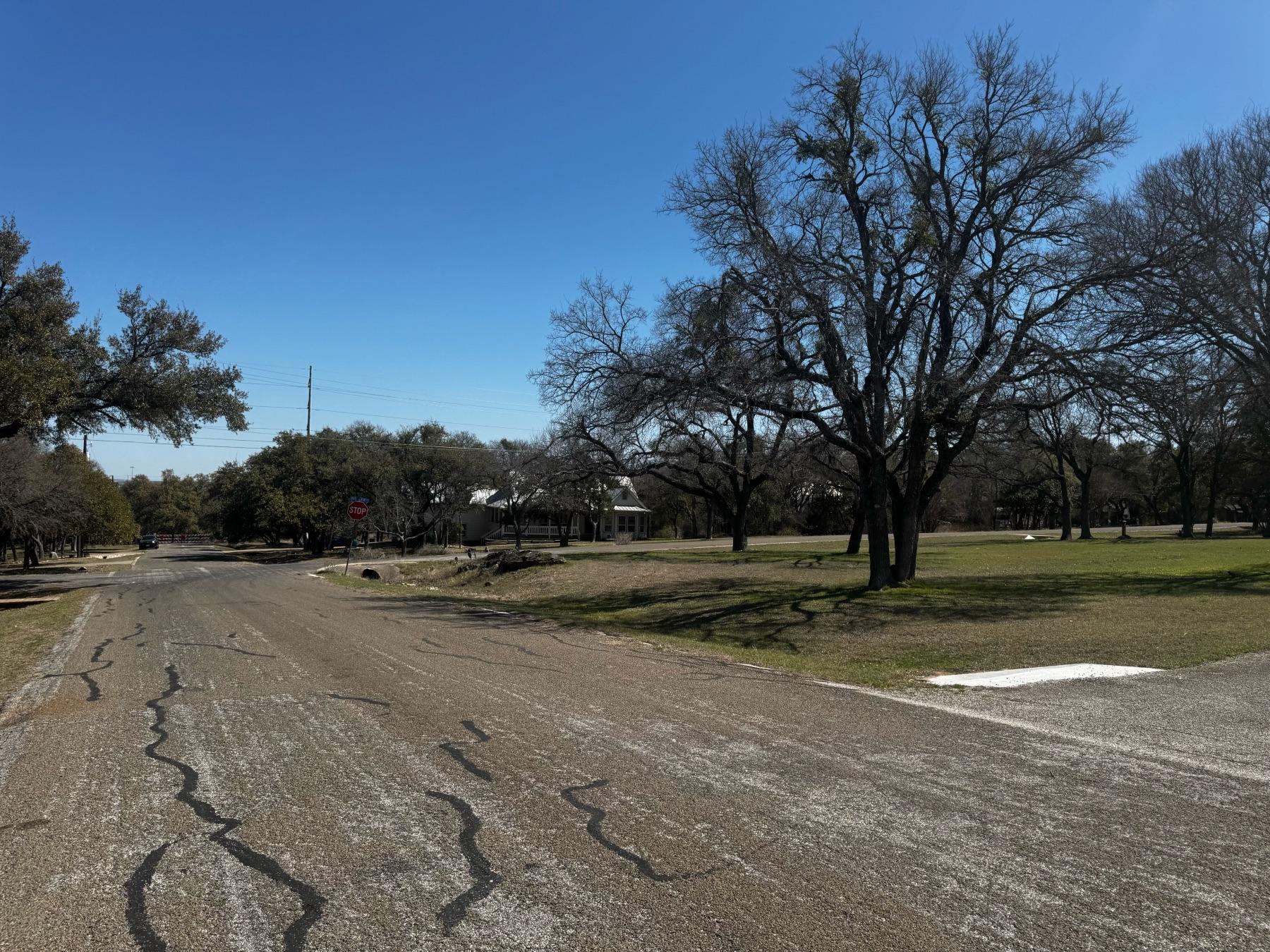 home on corner acreage lot river hills georgetown tx