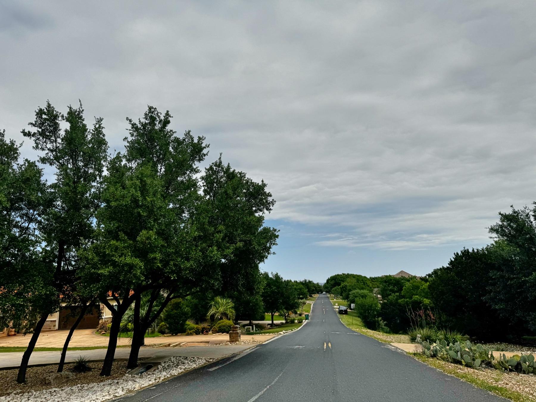 lakehurst spicewood neighborhood no sidewalks