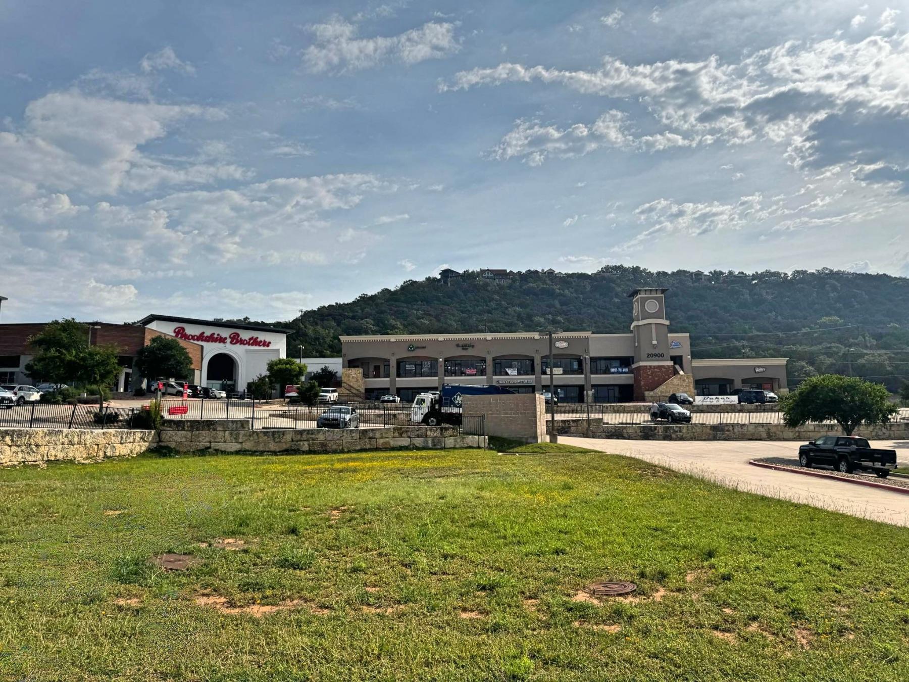grocery store lago vista tx