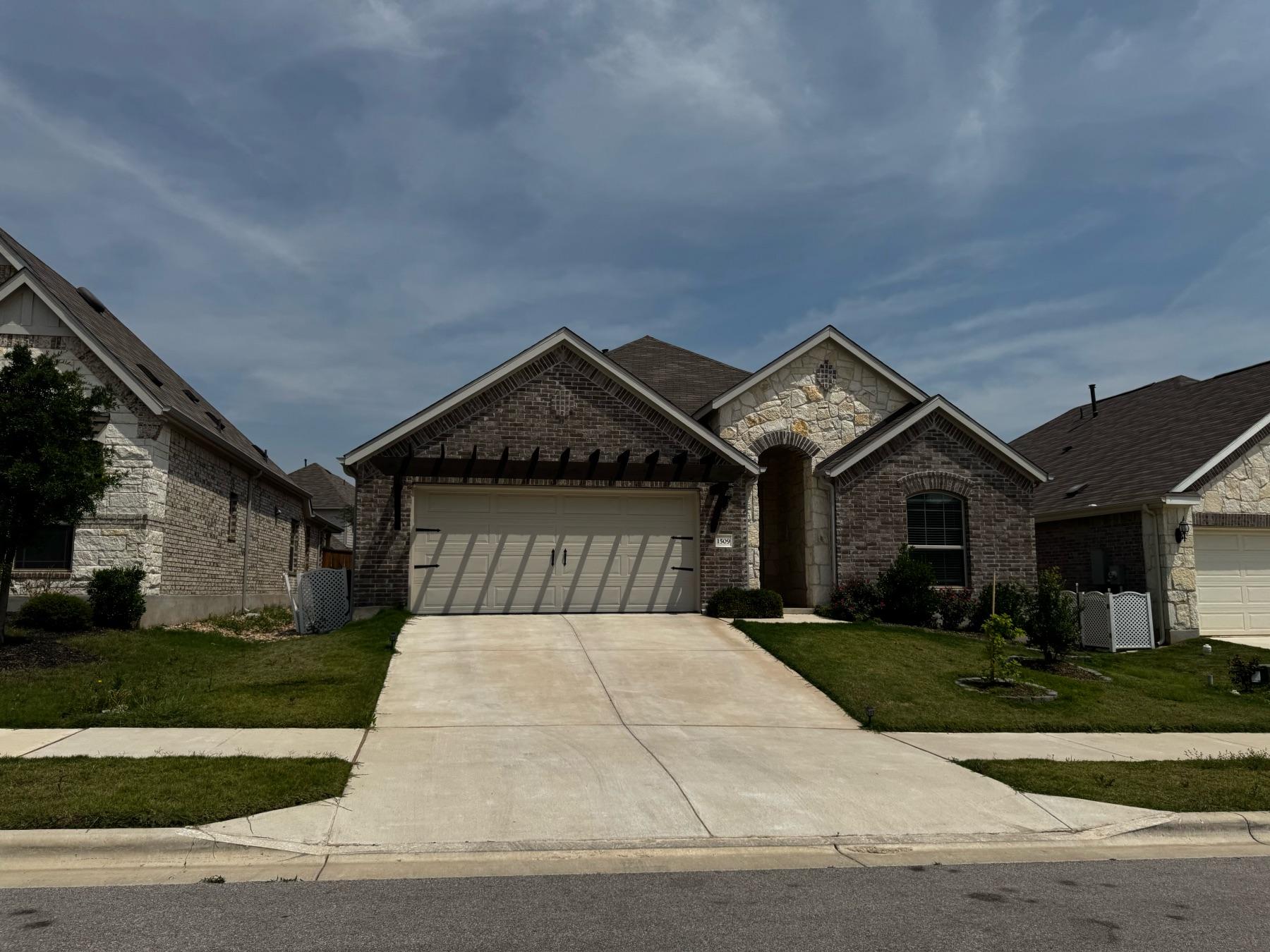 leander home in homestead