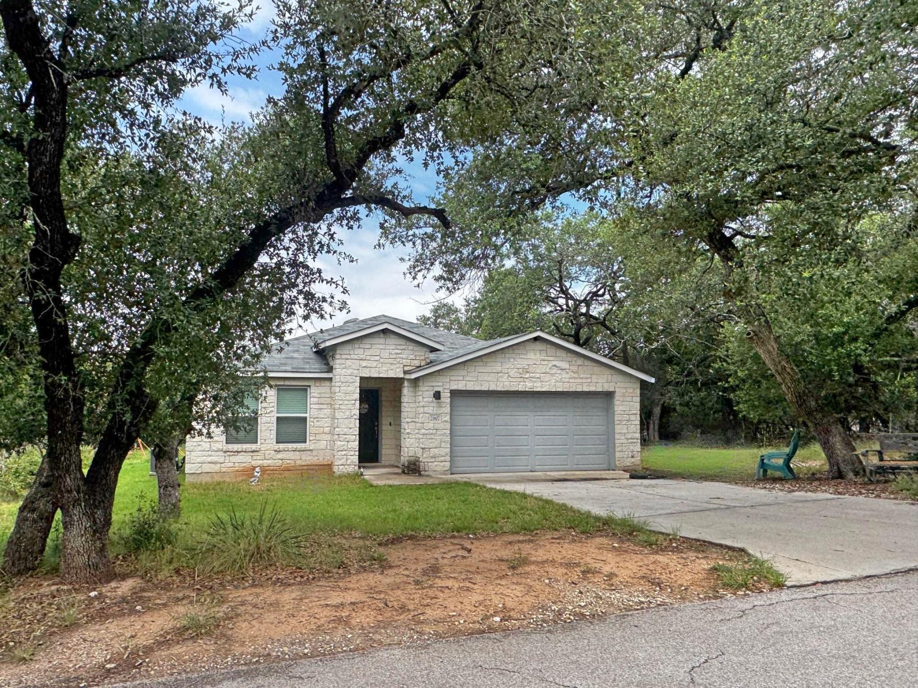emerald bend lago vista home wooded lot