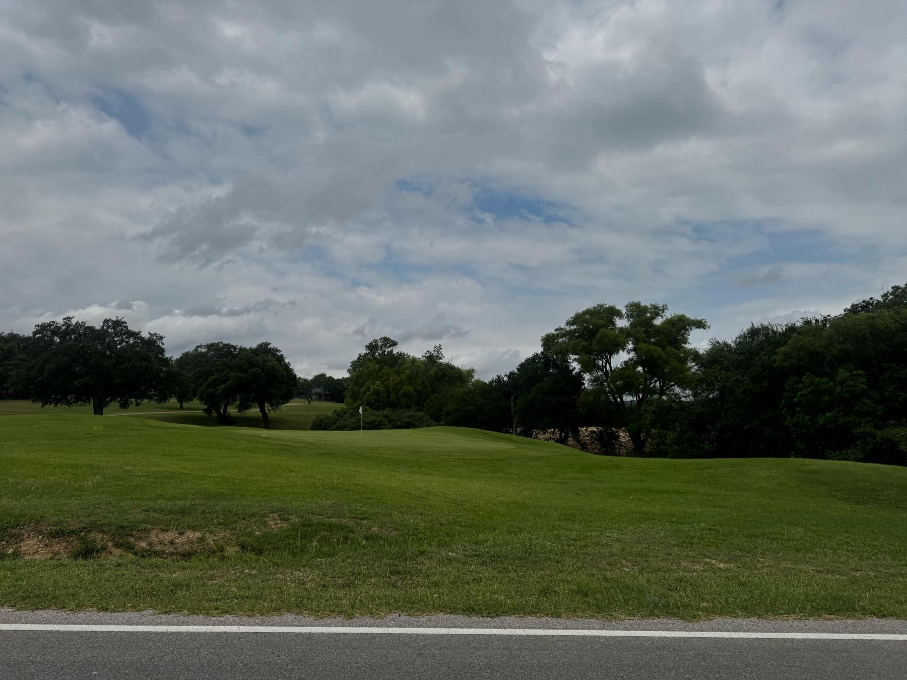 lago vista golf course from country club estates